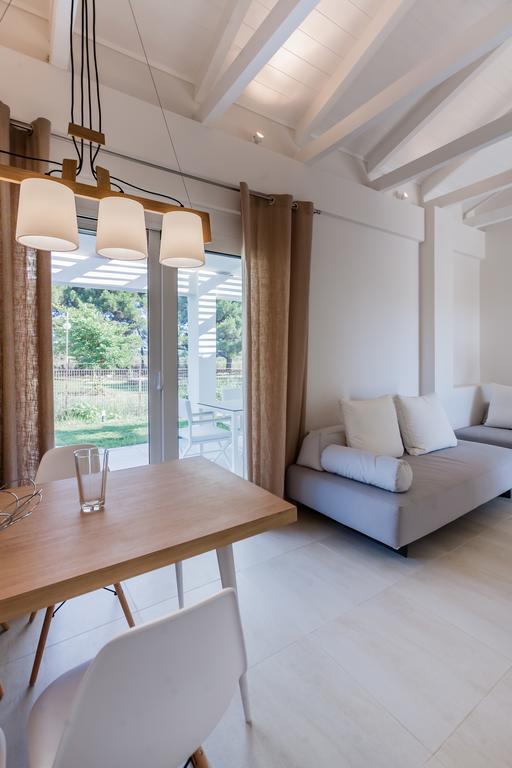 White Villas Douneika  Exteriör bild