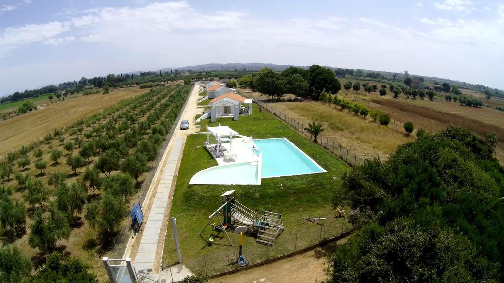 White Villas Douneika  Exteriör bild
